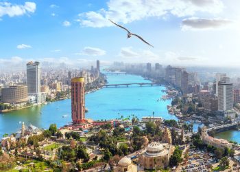 stratégies, paysage médiatique et principaux médias